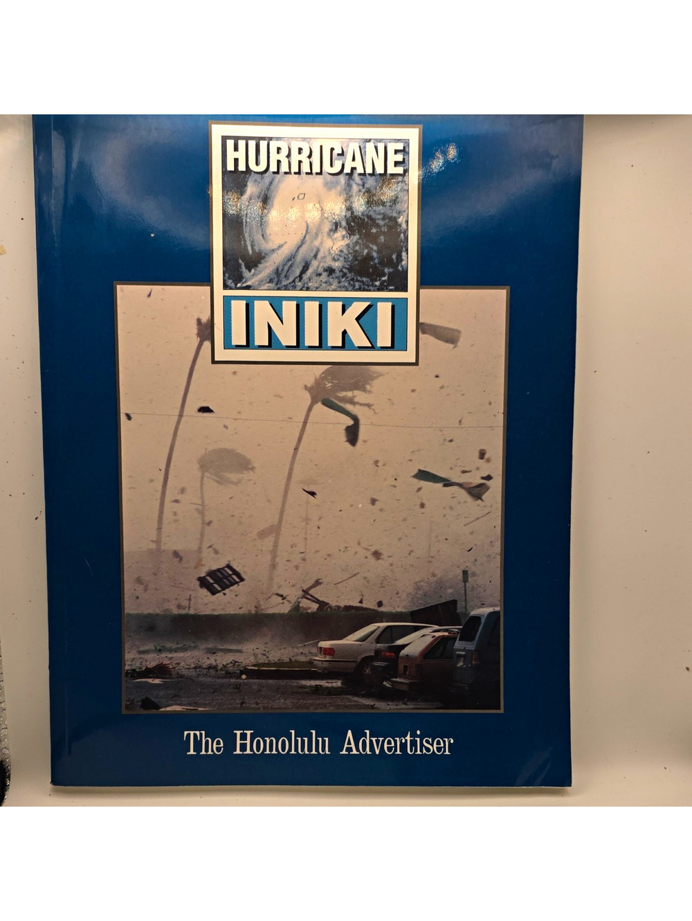 Mutual Publishing Hurricane Iniki HC Nonfiction History by Jim Borg & Others